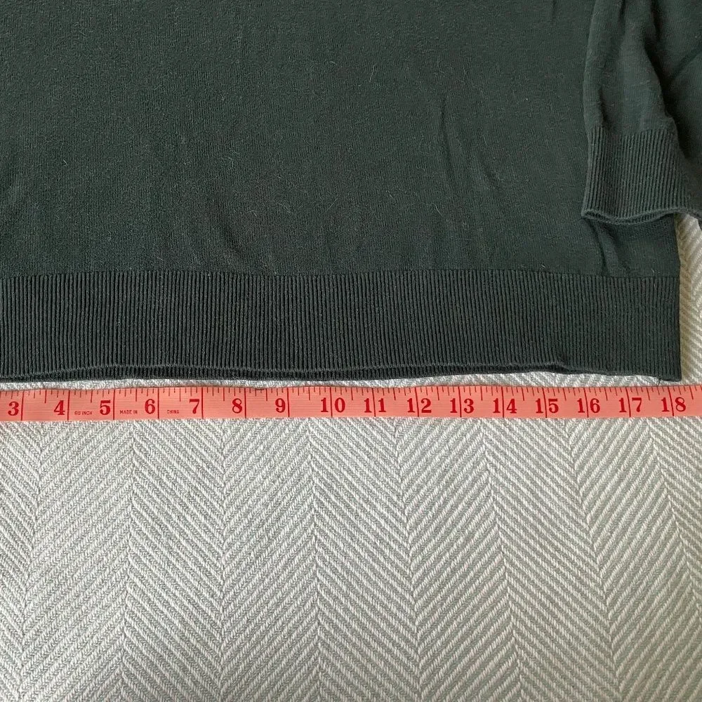 Banana Republic fine knit green cowl neck men's sweater Medium
